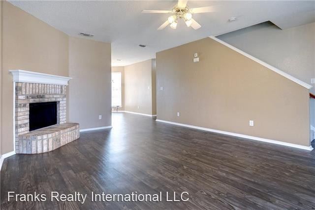 Building Photo - 3 br, 2.5 bath House - 641 Crystal Brook Dr