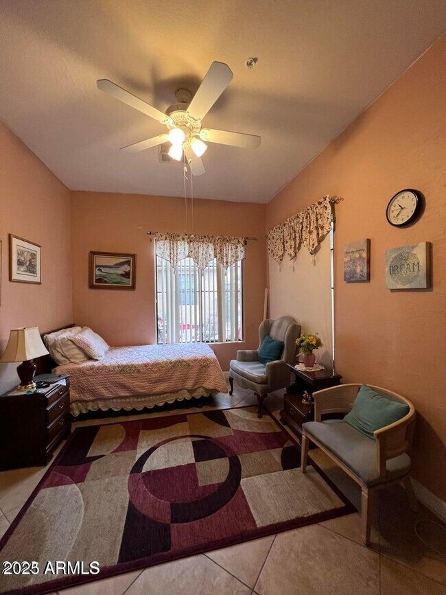 Foto del edificio - 16195 W Glenrosa Ave