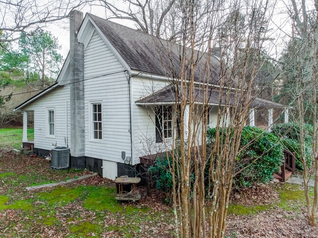 Photo - 1290 Reavis Mountain Rd House