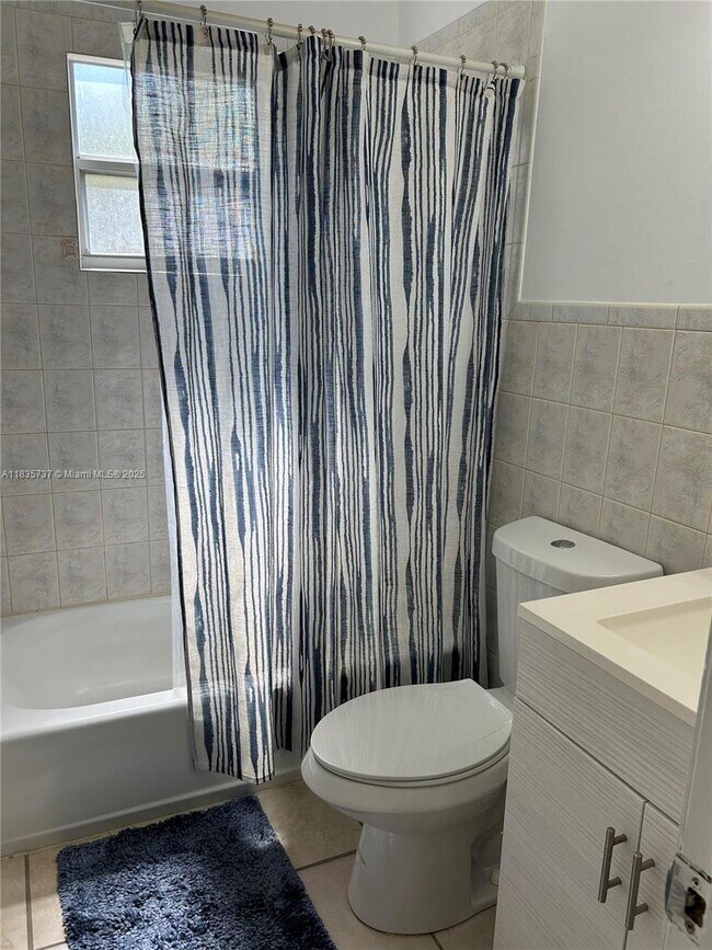 Foto del edificio - 5220 SW 5th St