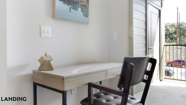 Foto del edificio - 7602 Luskey Blvd