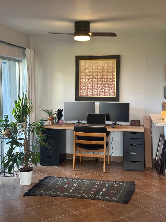 Foto del edificio - 132 W America St