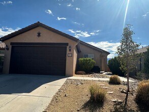 Building Photo - 453 Loma Linda Loop NE
