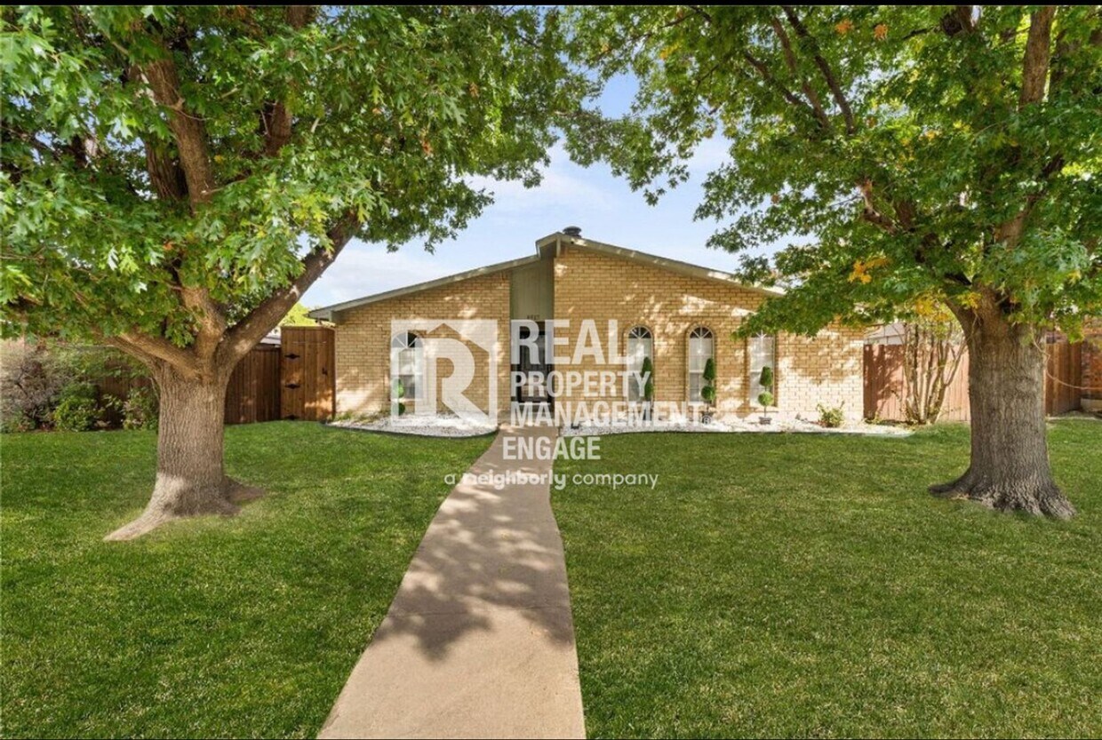 Gorgeous Single Story 3 Bedroom Home in Co... - Gorgeous Single Story 3 Bedroom Home in Co...