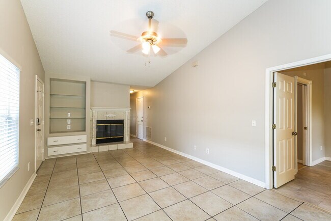 Foto del edificio - 4313 Longshore Dr