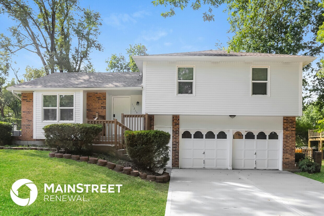 Foto principal - 11215 W 77th St