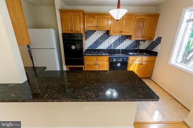 Building Photo - 4120 Mangalore Dr