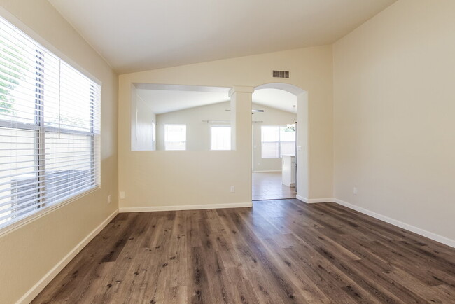 Building Photo - 2655 S 156th Ave