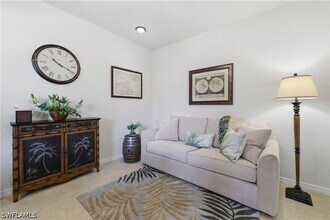 Building Photo - 9631 Spanish Moss Way