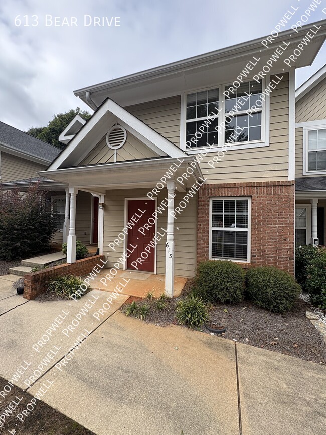 Building Photo - 613 Bear Dr