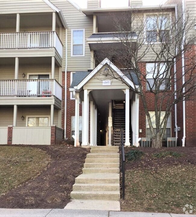 Building Photo - 12155 Penderview Terrace