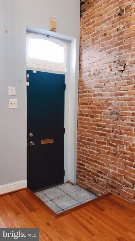 Foto principal - 541 Gold St