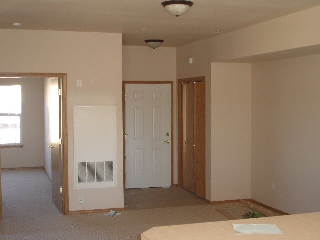 Interior 1 - 38 S White Oak Ln