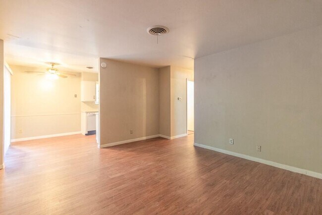 Foto del edificio - 1503 Wheless Ln