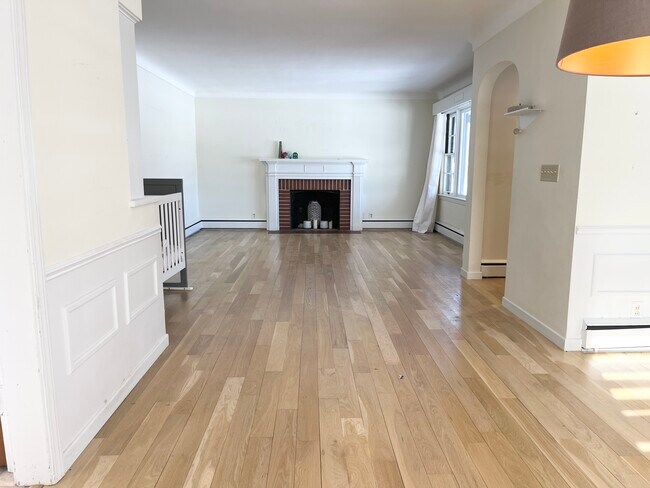 Sala de estar/Comedor - 5636 Oakland Dr