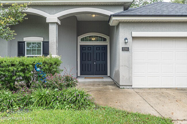 Building Photo - 2285 Club Lake Dr