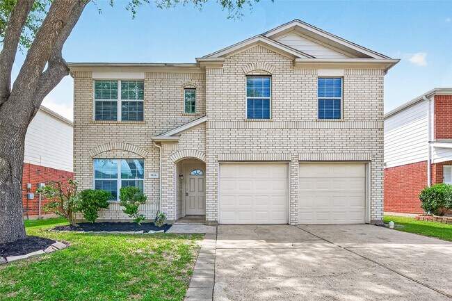 Building Photo - 14935 Sugar Mist Ln