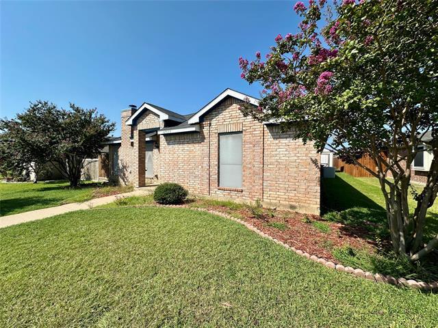 Foto del edificio - 6923 Todd Ln