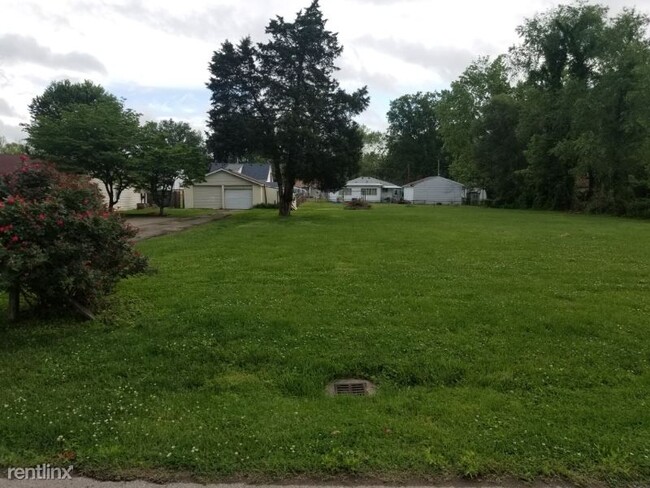 Building Photo - 3 br, 1 bath House - 4217 Bubbling Over Dr