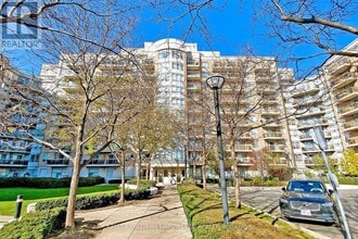 Building Photo - 650 Lawrence Ave W