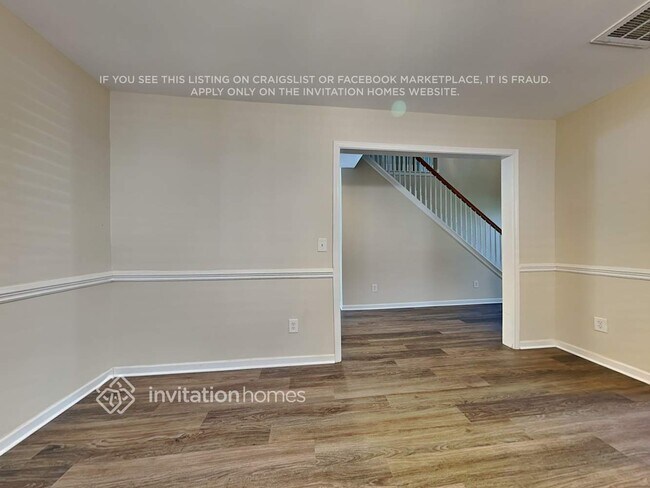Foto del edificio - 8422 Oak Dr