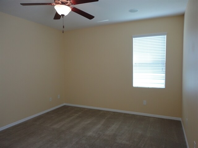 Foto del edificio - 515 Corbett Bluff Dr
