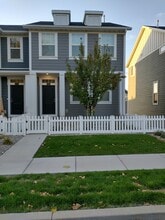 Building Photo - 83 N Orch Dr