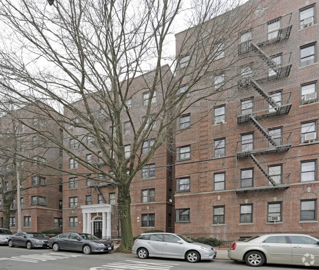 Building Photo - 87-24 115TH ST