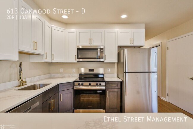 Foto del edificio - 613 Oakwood St