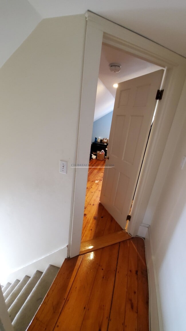 Building Photo - 19 Winthrop St