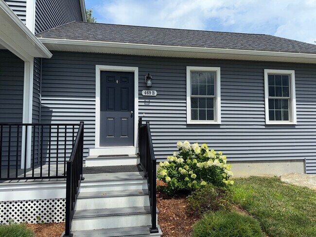 Building Photo - 469 Old Coldbrook Rd