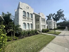 Building Photo - 2114 W Dekle Ave