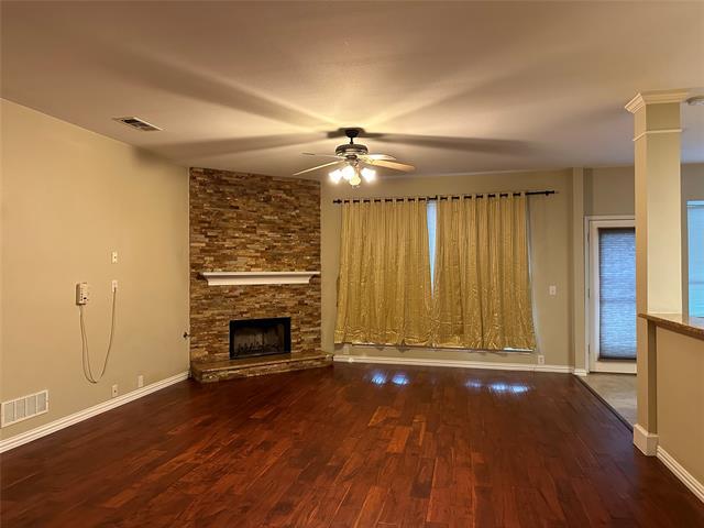 Building Photo - 3015 Honey Locust Dr