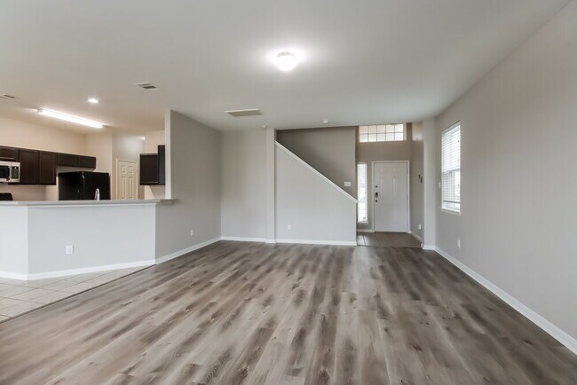 Building Photo - 18726 Walden Glen Cir