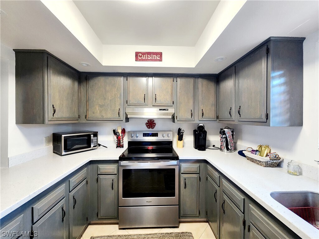 Building Photo - 5789 Gage Ln