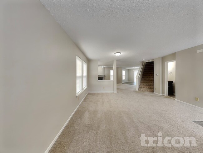 Building Photo - 9899 Olympic Cir