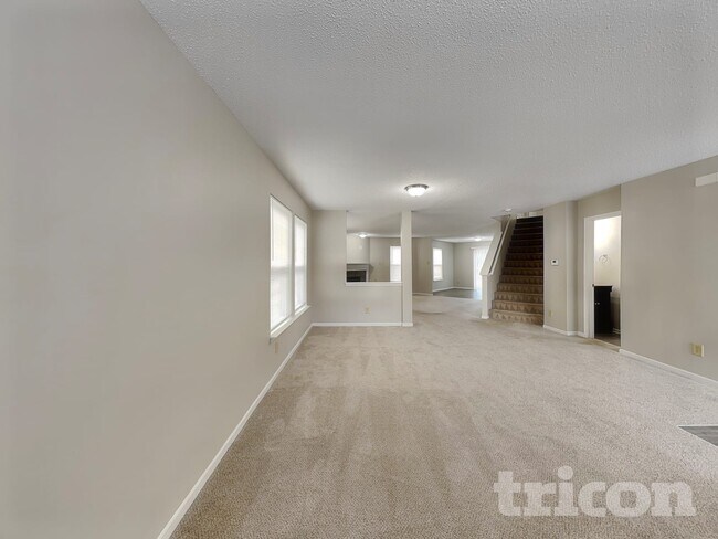 Foto del edificio - 9899 Olympic Cir