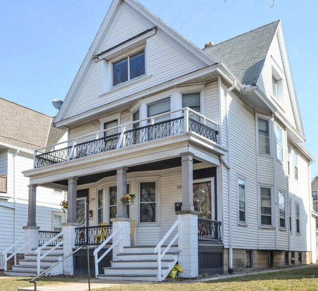 Foto del edificio - 2956 -2958 North Cramer Street