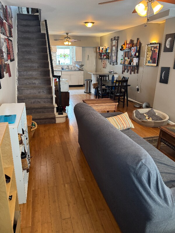 Foto del edificio - 1535 Emily St