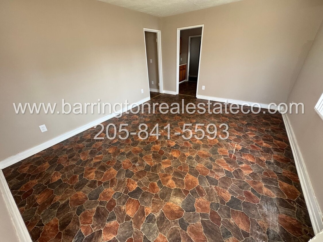 Building Photo - 1541 17th Pl S