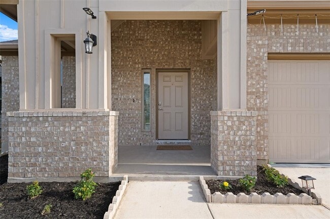 Building Photo - 325 La Joya Pass