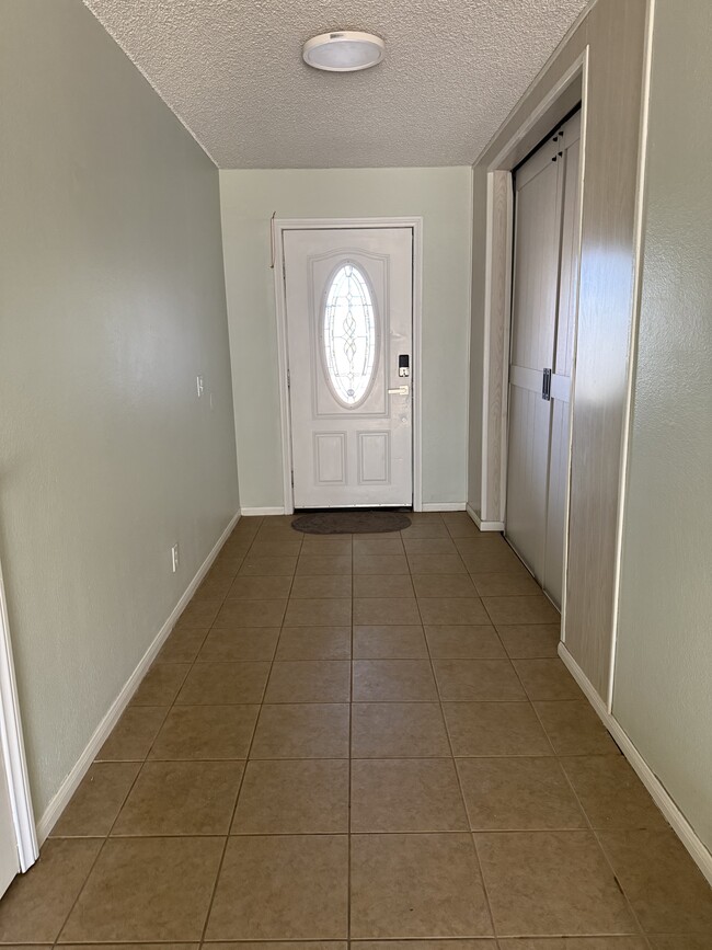 Building Photo - 17805 Bascom St