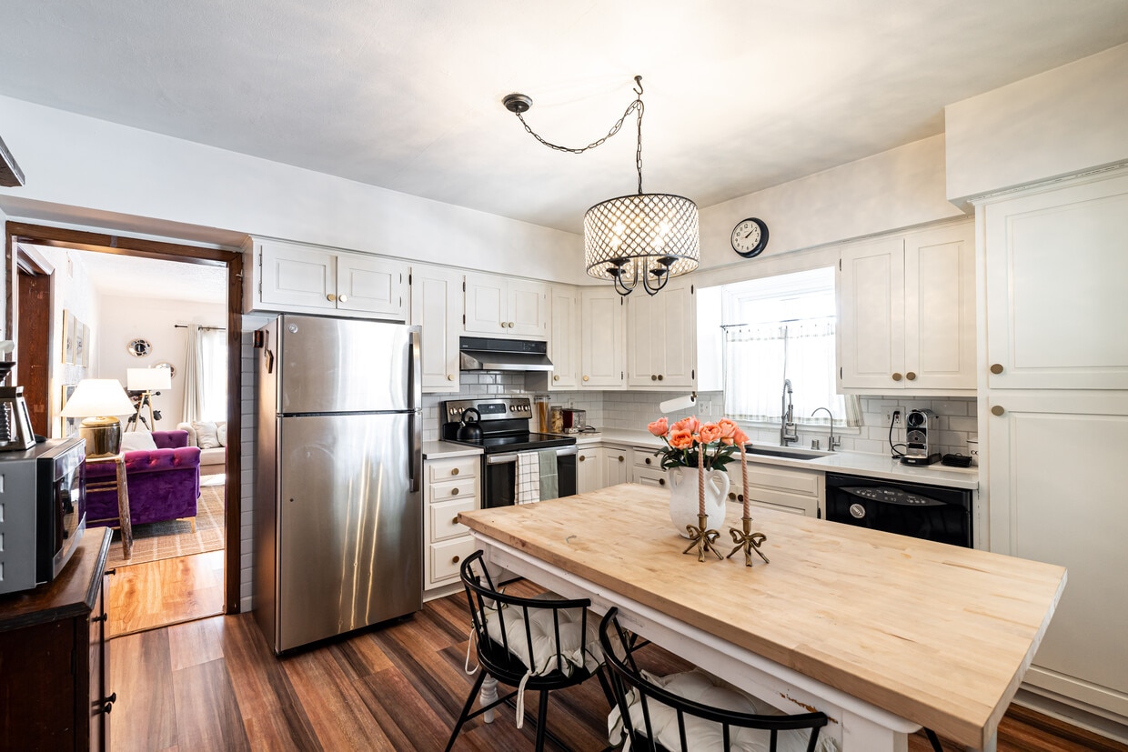 Foto principal - 535 W Montclaire Ave