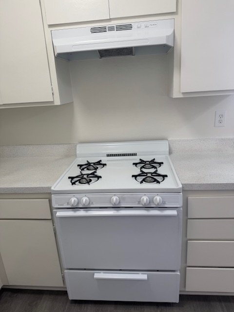 Foto del edificio - 16862 Lynn Lane
