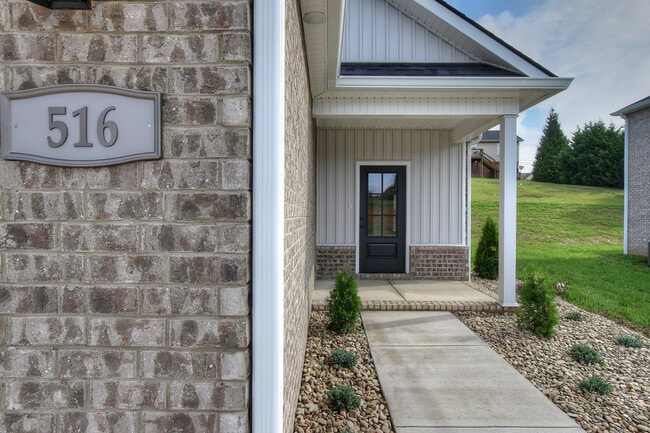 Building Photo - 516 Catalina Ct