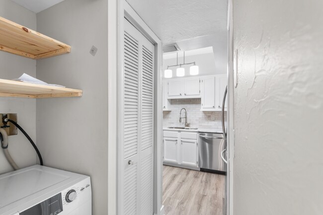 Foto del edificio - 235 6th St NW