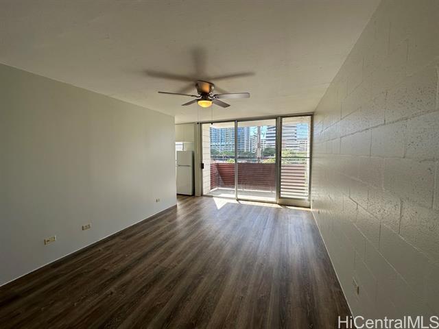 Foto del edificio - 650 Sheridan St
