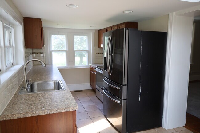 Foto del edificio - 3244 Skippack Pike