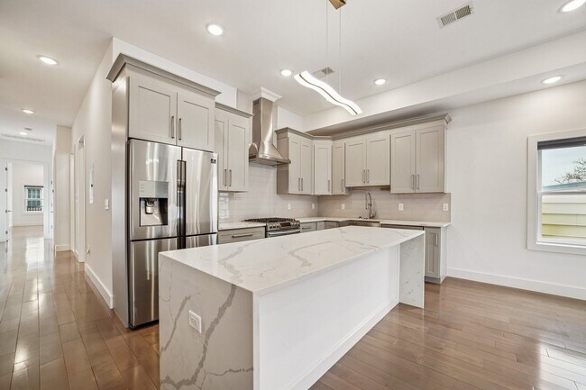 Foto del edificio - 46 Carlton Ave