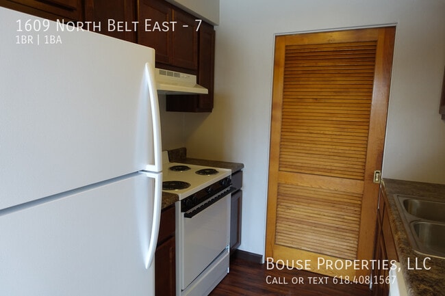 Building Photo - 1609 N Belt E